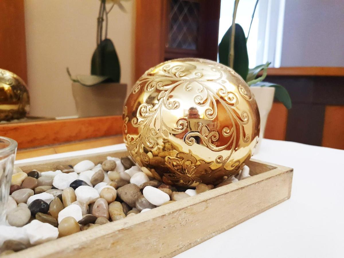 Hotel Am Kurpark Бад Вимпфен Екстериор снимка