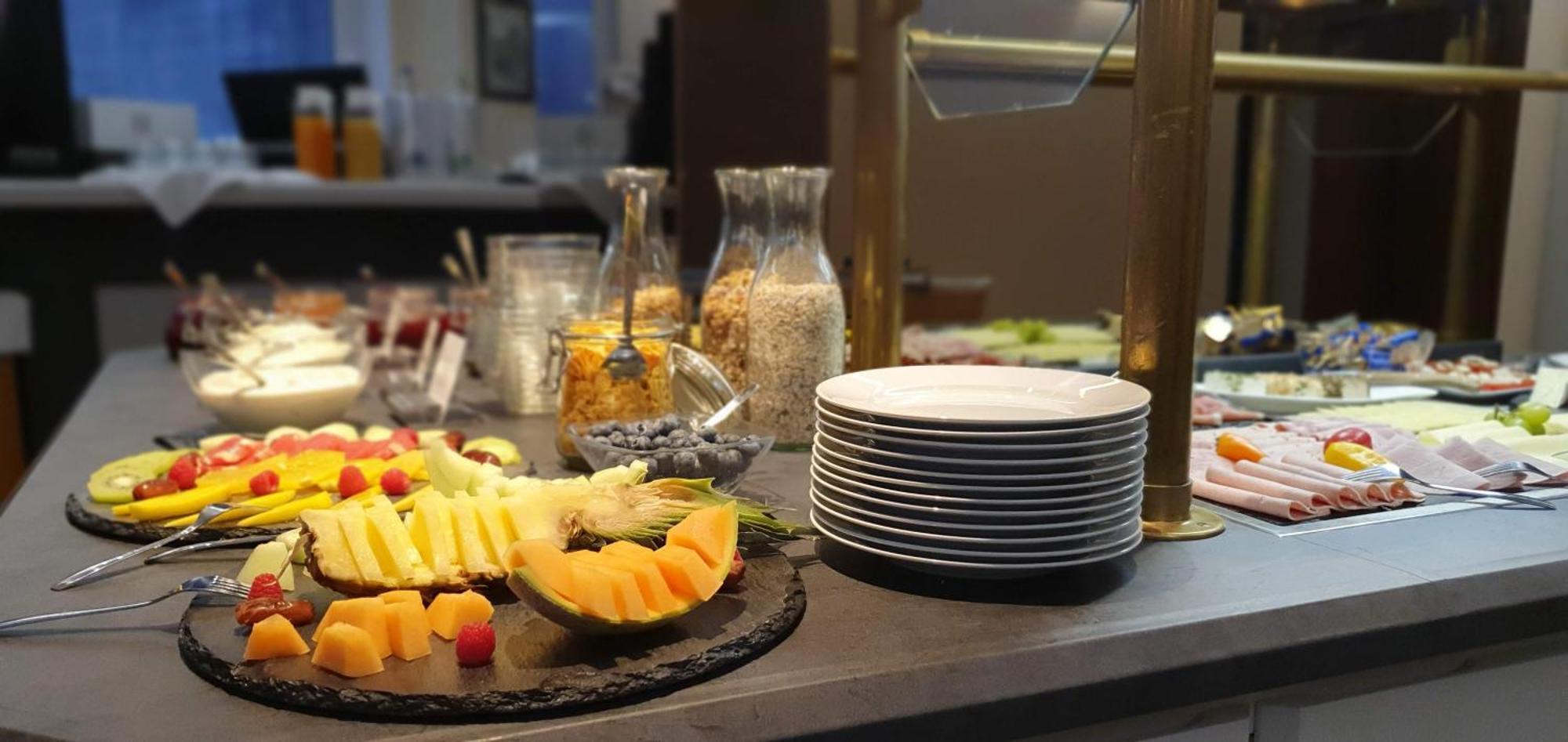 Hotel Am Kurpark Бад Вимпфен Екстериор снимка
