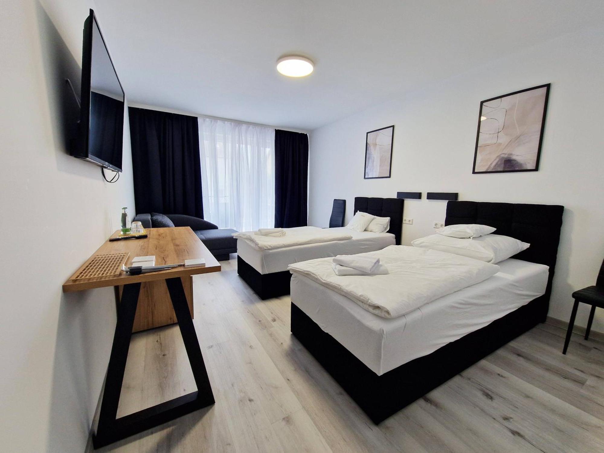 Hotel Am Kurpark Бад Вимпфен Екстериор снимка