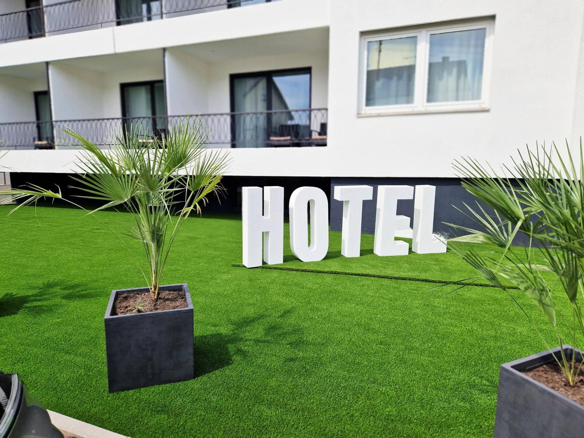 Hotel Am Kurpark Бад Вимпфен Екстериор снимка