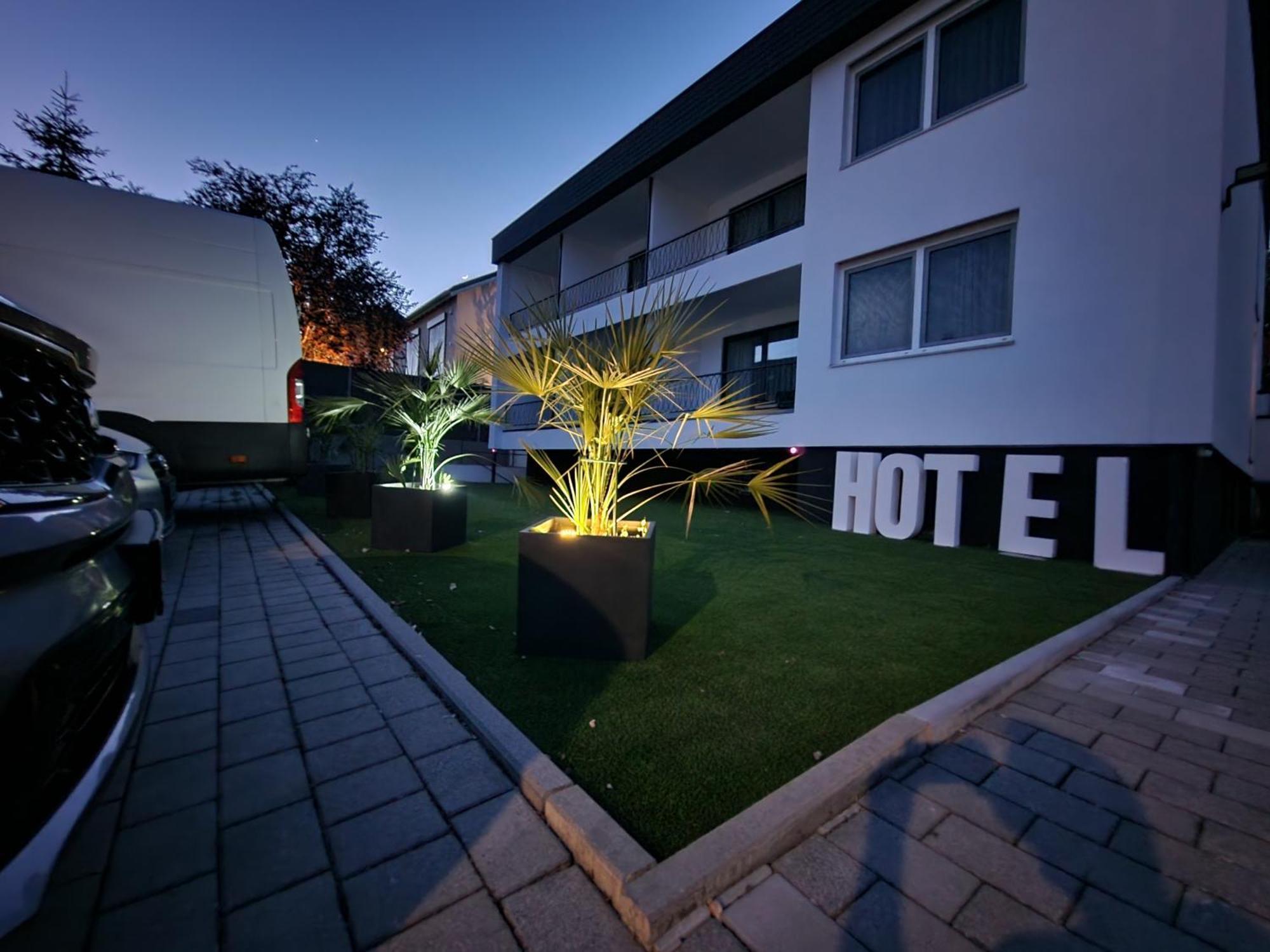 Hotel Am Kurpark Бад Вимпфен Екстериор снимка